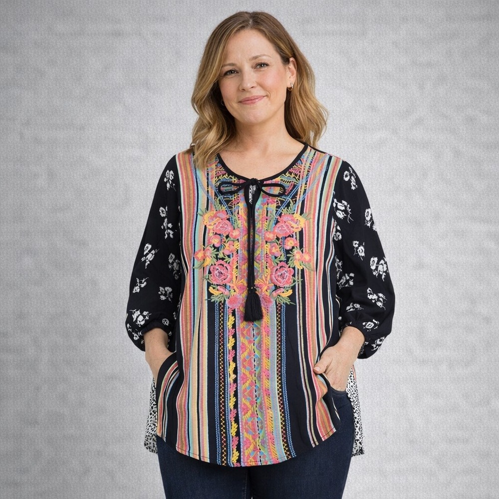 Calessa Boho Tunic Top Womens Size L Embroidered Artsy Mixed‎ Media